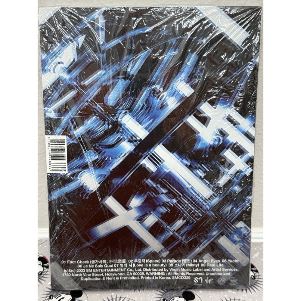NCT 127 "Fact Check" 5th Album (Exhibit Ver.)‎ – NO PHOTOCARD – Opened - Picture 3 of 13